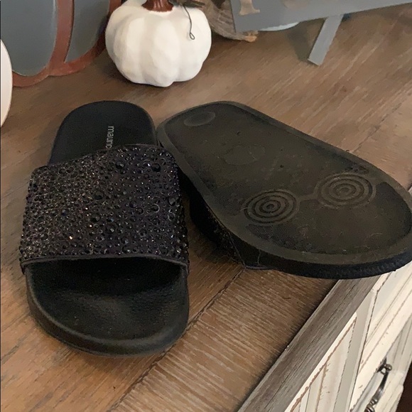 Maurices Slides 🌵 - Picture 2 of 2